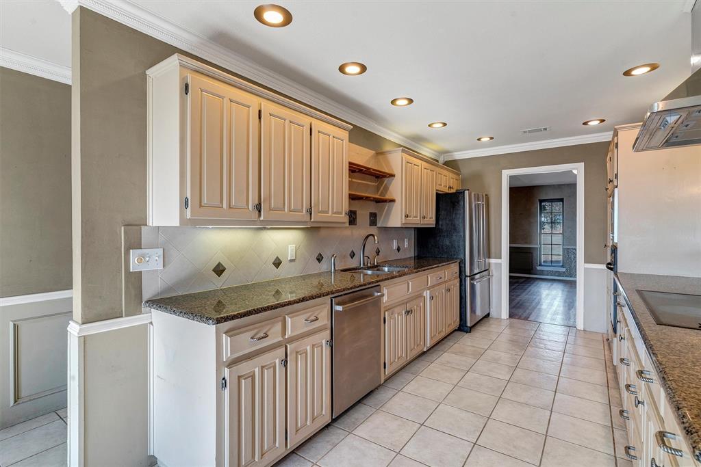10400 Fm 920 Property Photo 15