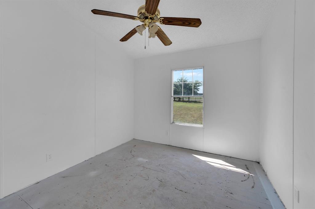 571 A Marion Road Property Photo 18