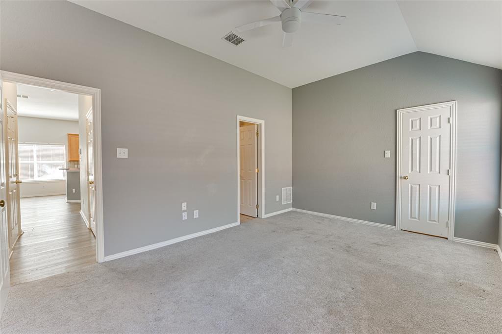 2836 Wild Oak Lane Property Photo 15