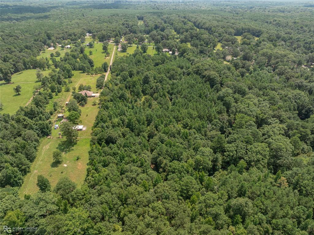 595 Parker Property Photo 9