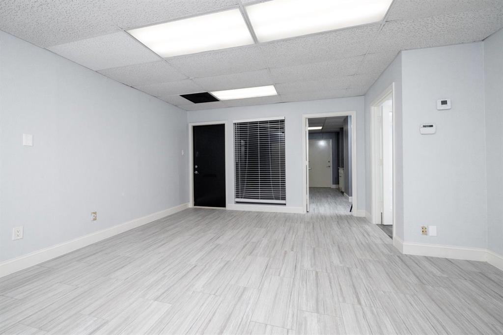 2401 Garden Park Court Property Photo 9