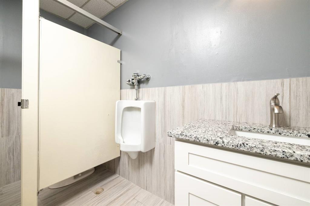 2401 Garden Park Court Property Photo 21