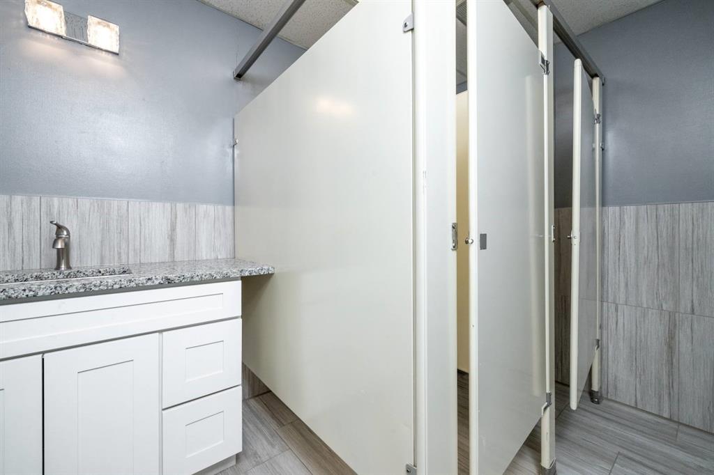 2401 Garden Park Court Property Photo 22
