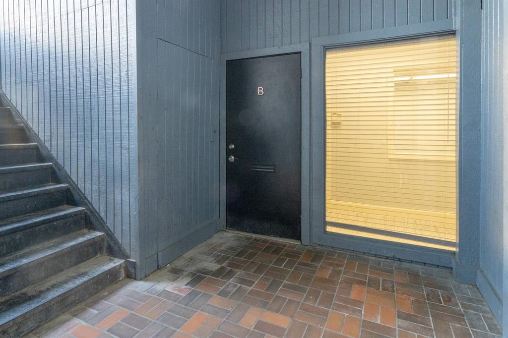 2401 Garden Park Court Property Photo 25