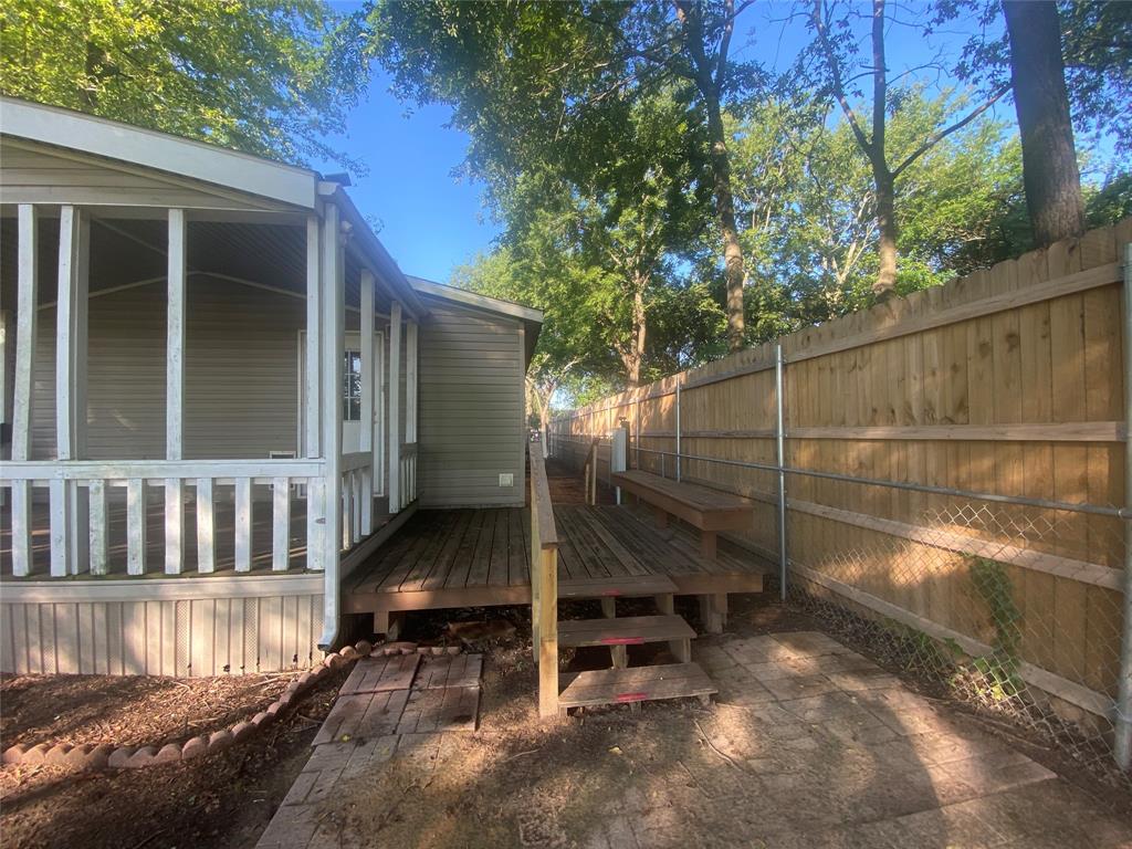 861 Comanche Property Photo 9