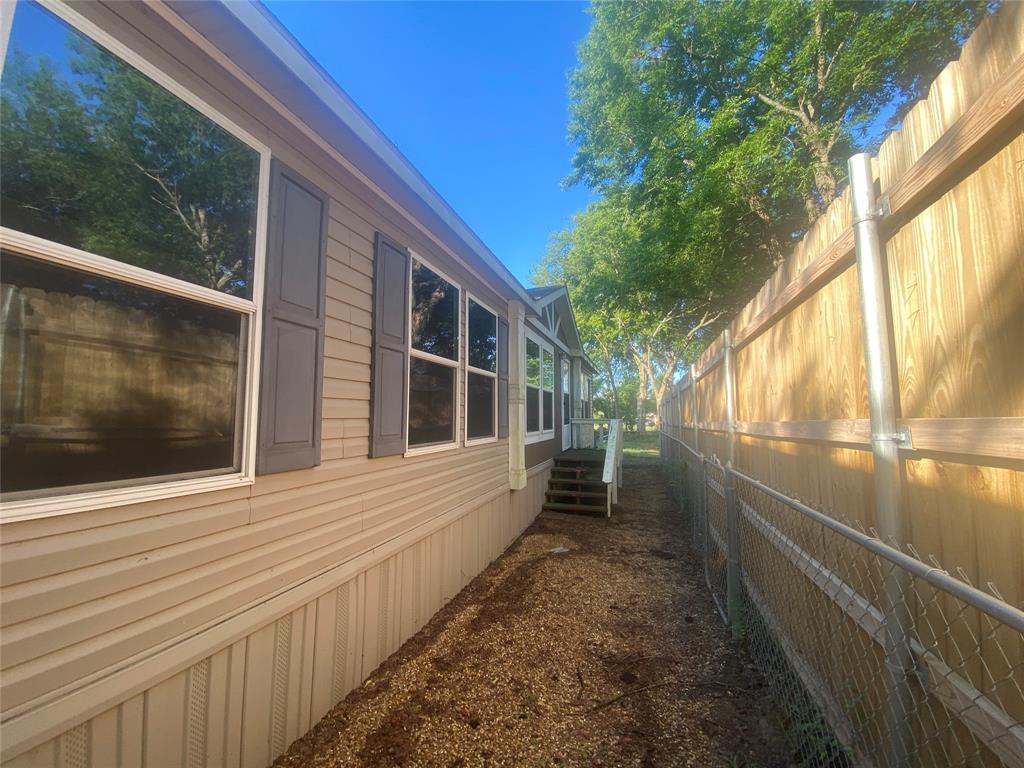 861 Comanche Property Photo 10