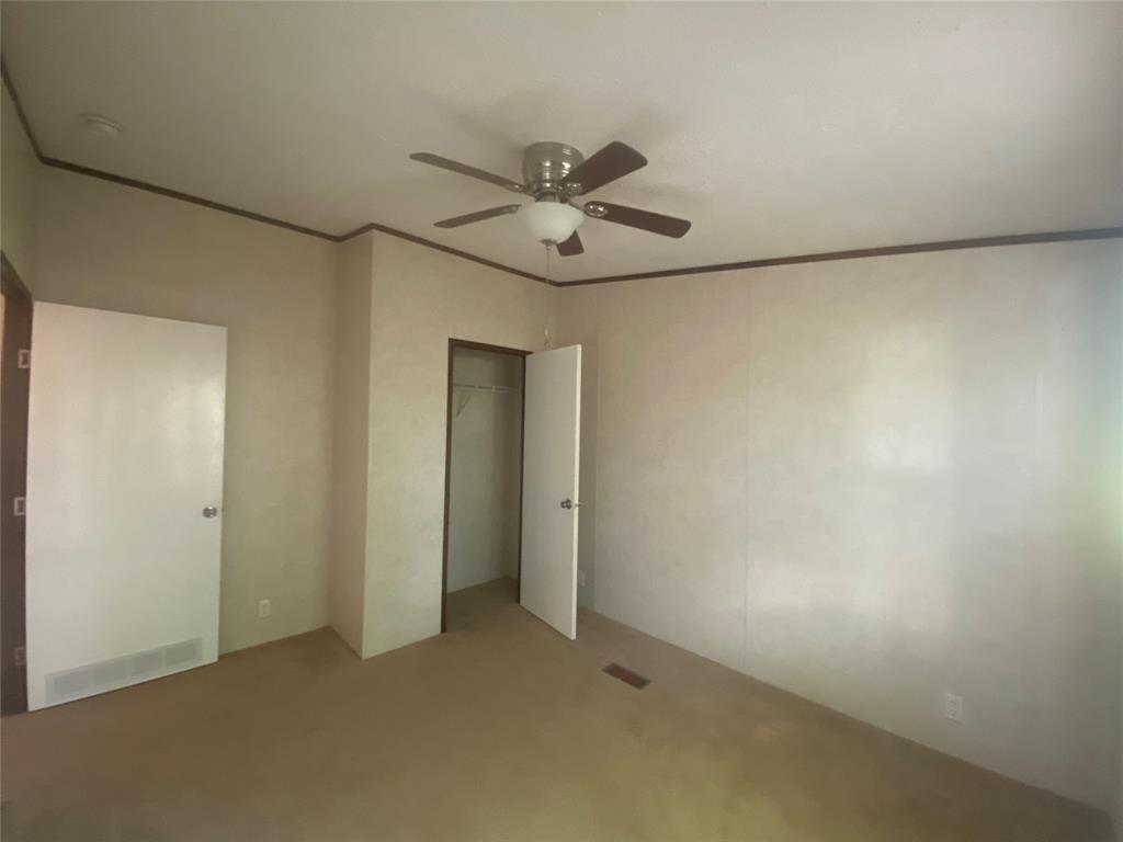 861 Comanche Property Photo 18