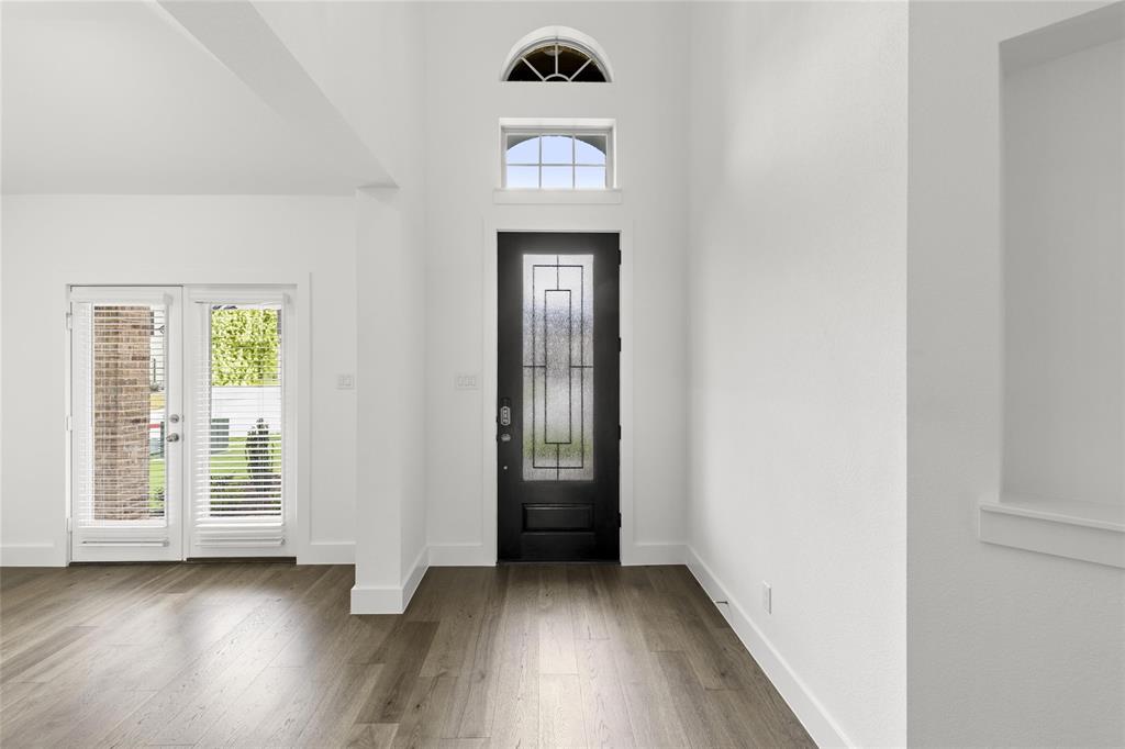 920 Pilatus Lane Property Photo 3