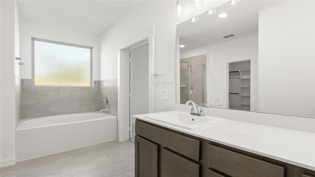 2004 Sesaro Drive Property Photo 20