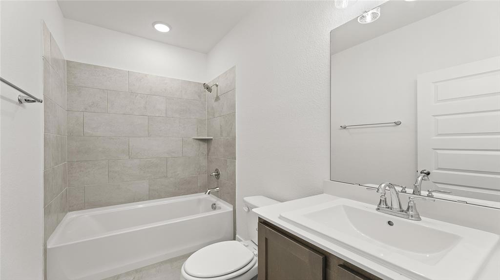 2004 Sesaro Drive Property Photo 26