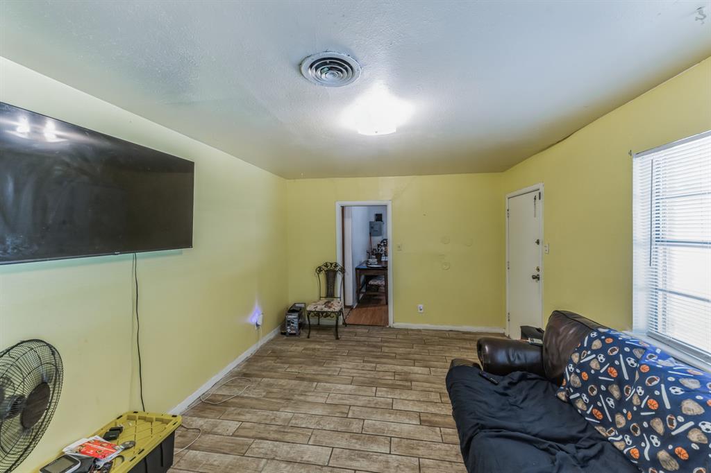 806 N Center Street Property Photo 10