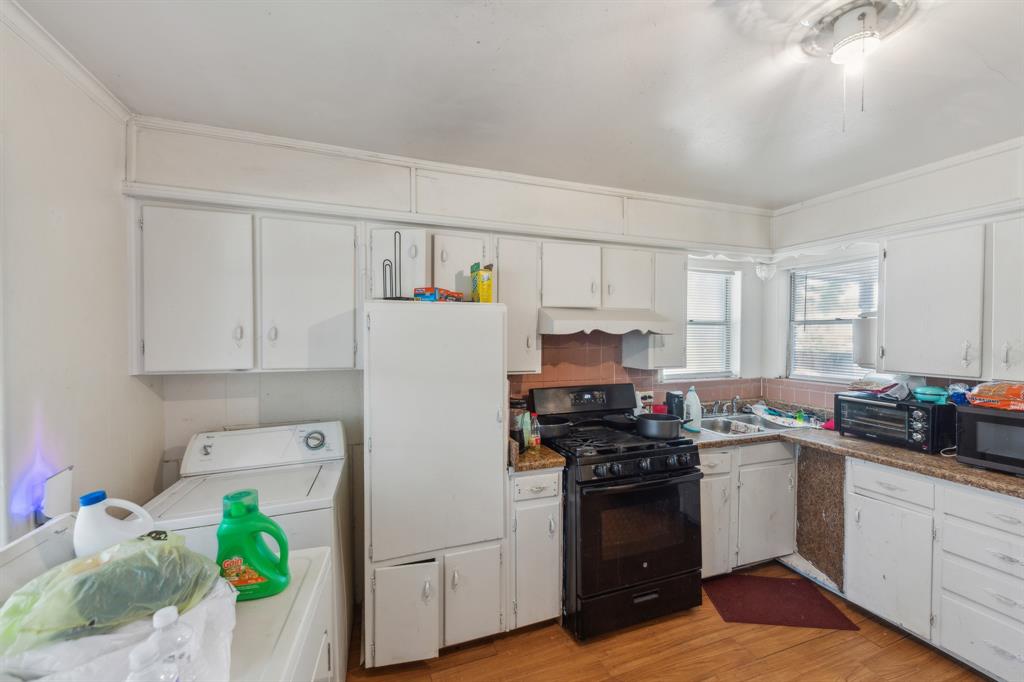 806 N Center Street Property Photo 11