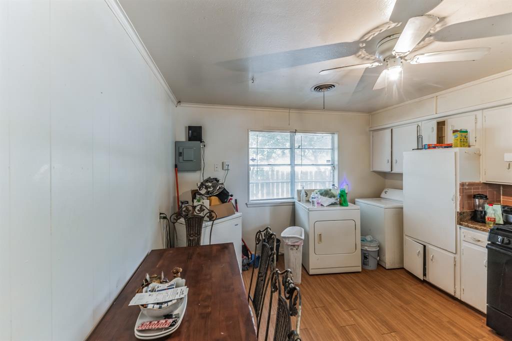 806 N Center Street Property Photo 12