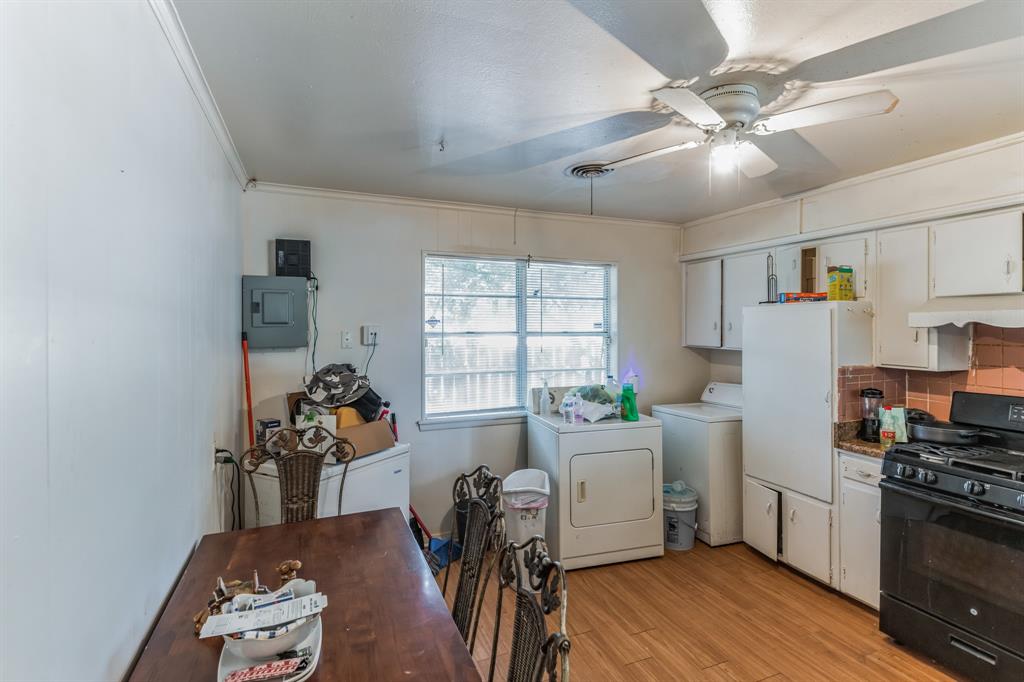 806 N Center Street Property Photo 14