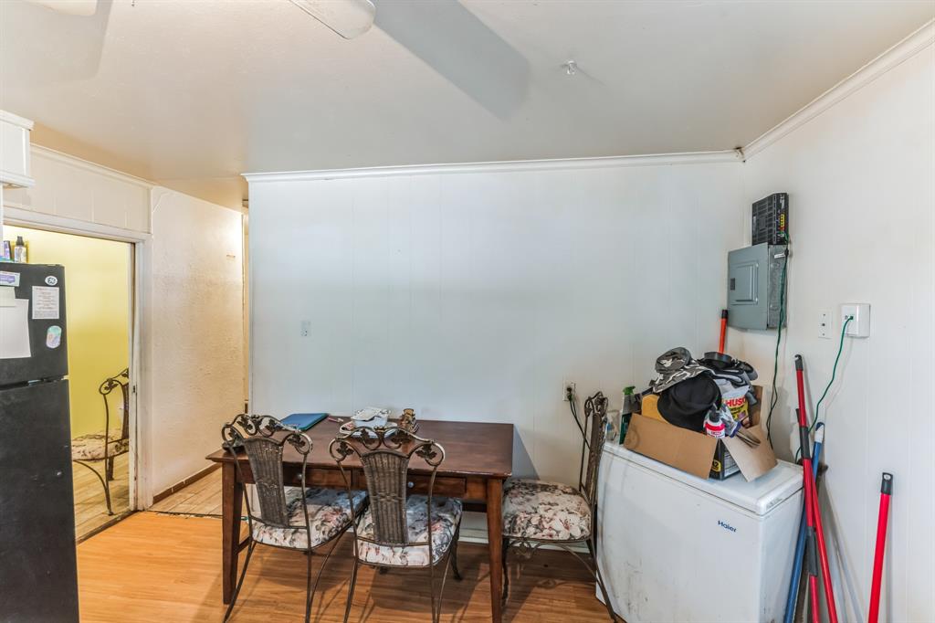 806 N Center Street Property Photo 15