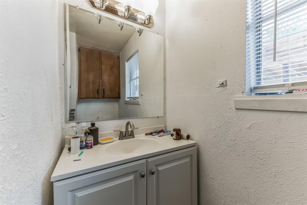806 N Center Street Property Photo 22