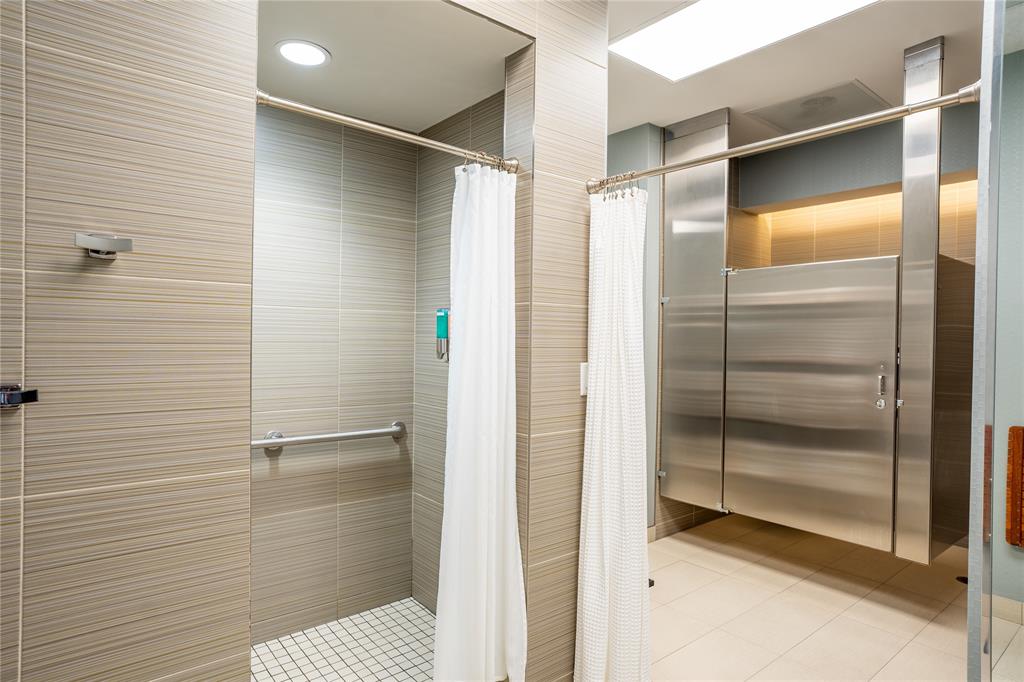 12400 Coit Road Property Photo 12