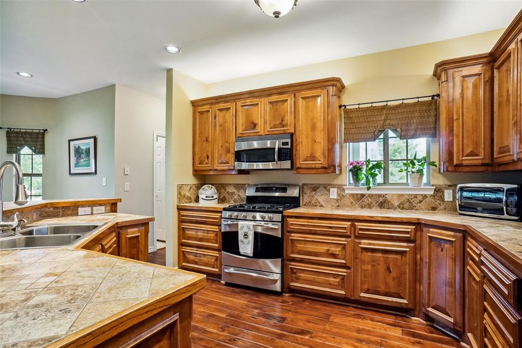 18748 Fm 455 Property Photo 6