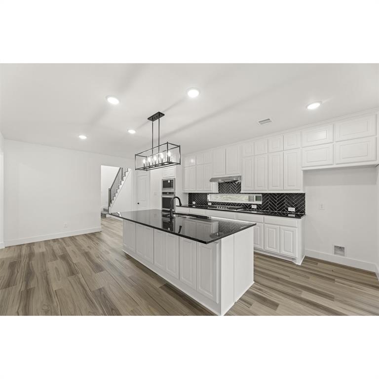 3104 Summer Rain Lane Property Photo 13