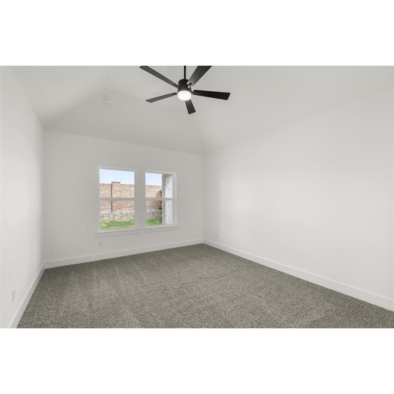 3104 Summer Rain Lane Property Photo 32