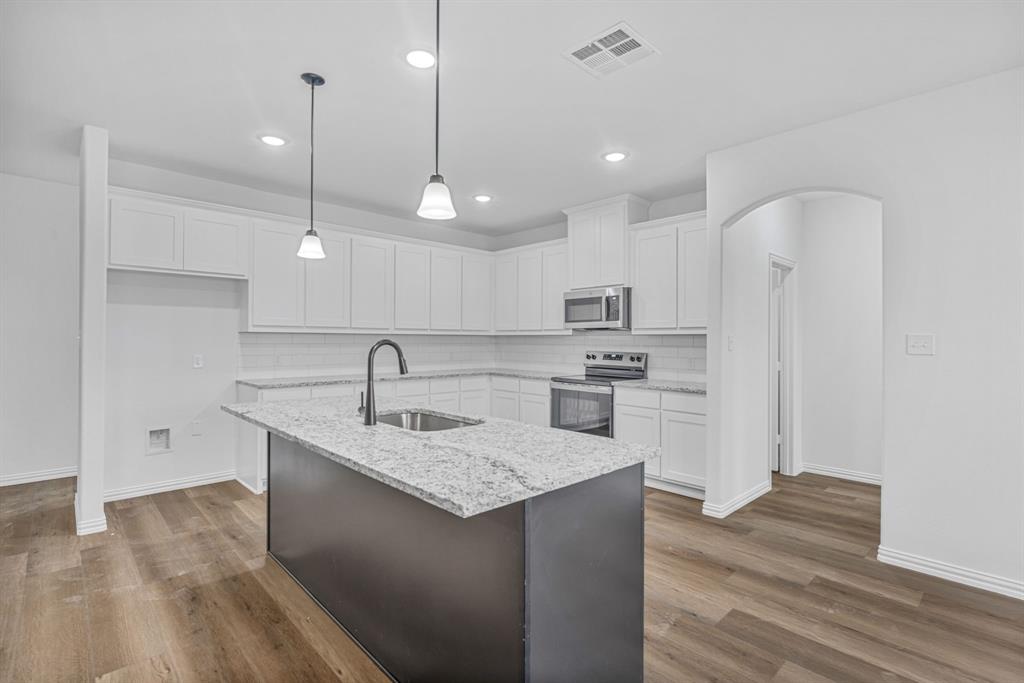 3813 Pine Road Property Photo 4