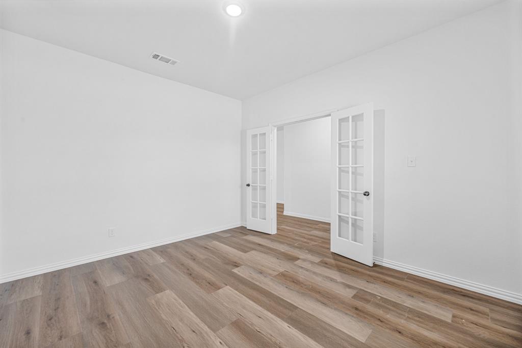 3813 Pine Road Property Photo 13