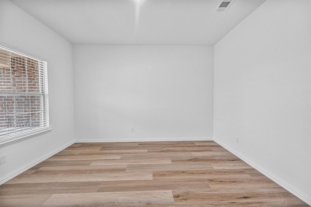 3813 Pine Road Property Photo 15