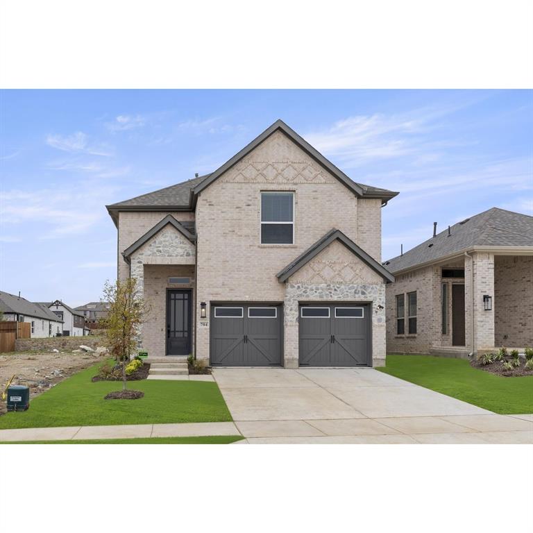 704 Valley Pines Drive Property Photo 1