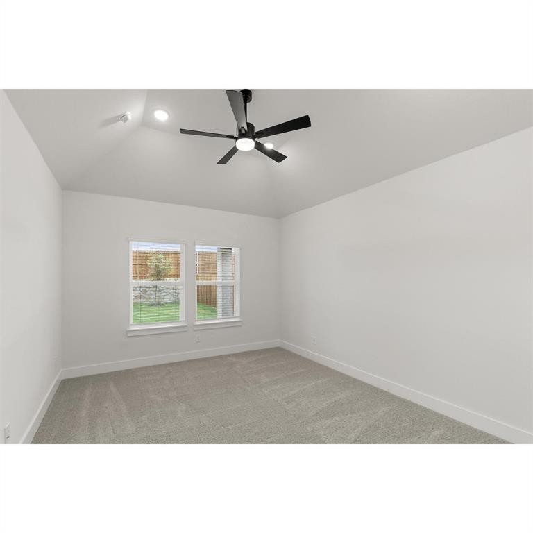 704 Valley Pines Drive Property Photo 17