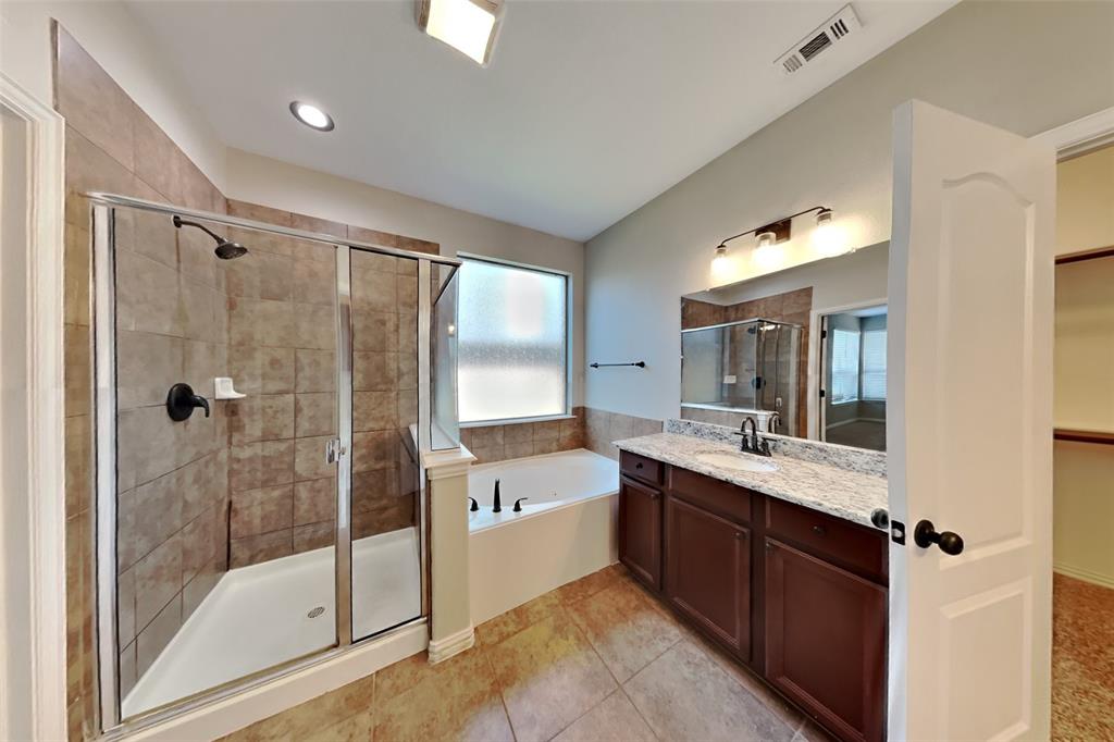 501 Eagle Glen Lane Property Photo 10