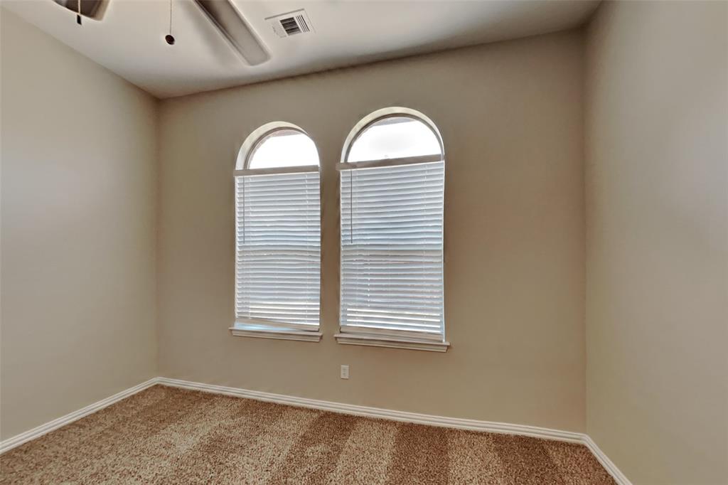 501 Eagle Glen Lane Property Photo 21