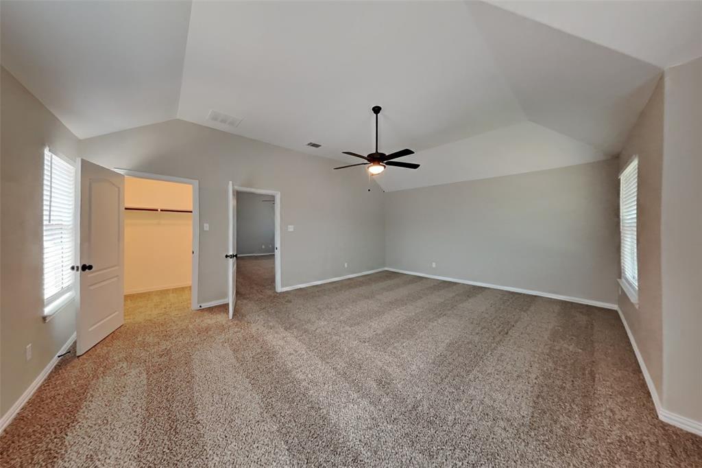 501 Eagle Glen Lane Property Photo 25