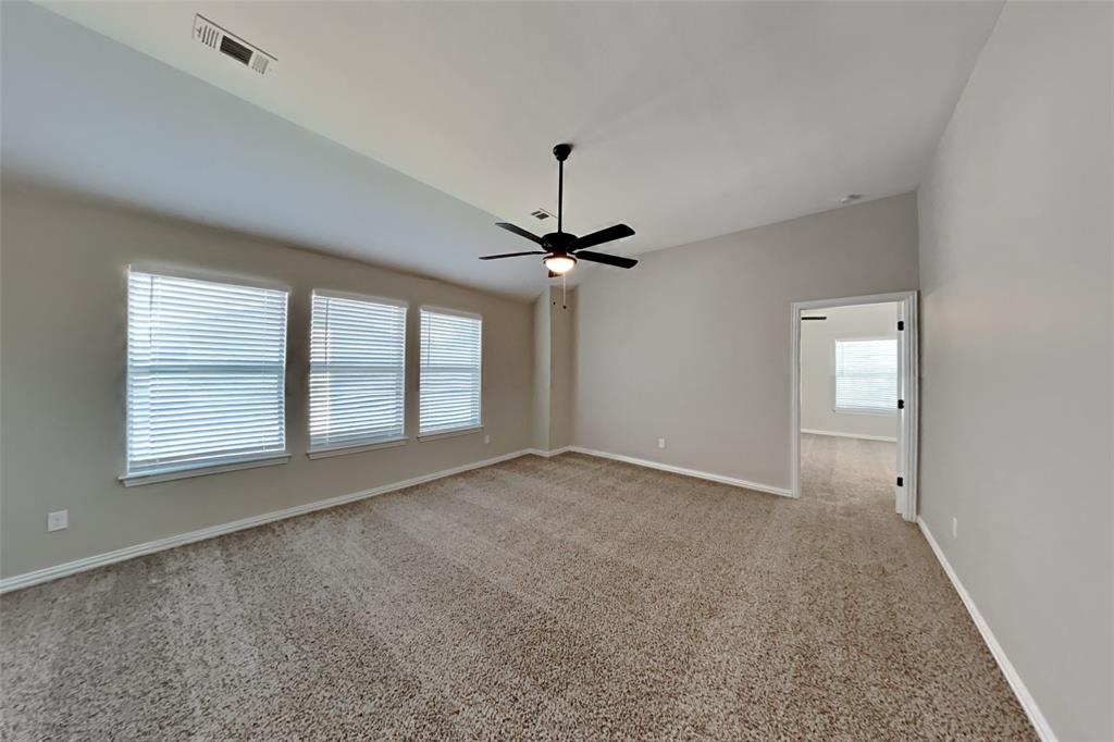 501 Eagle Glen Lane Property Photo 27