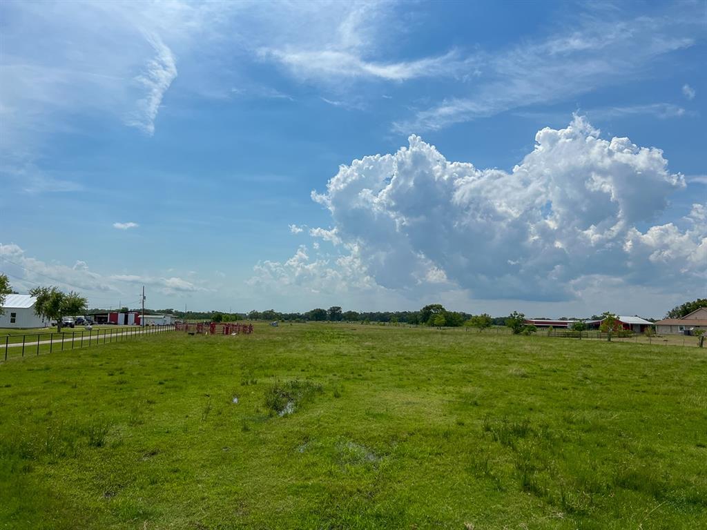 00 Fm 686 Property Photo 2