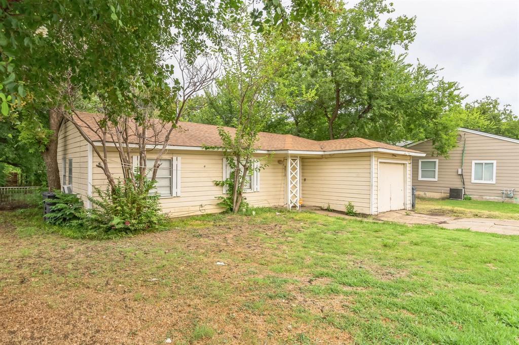 1604 Arbor Lane Property Photo