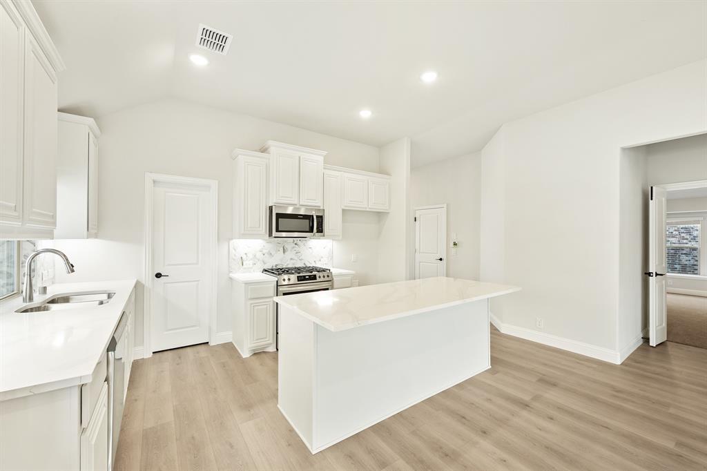 7500 Cherry Blossom Lane Property Photo 14
