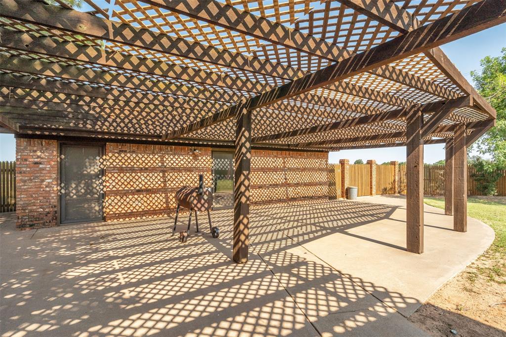 602 Se Eighth Street Property Photo 32