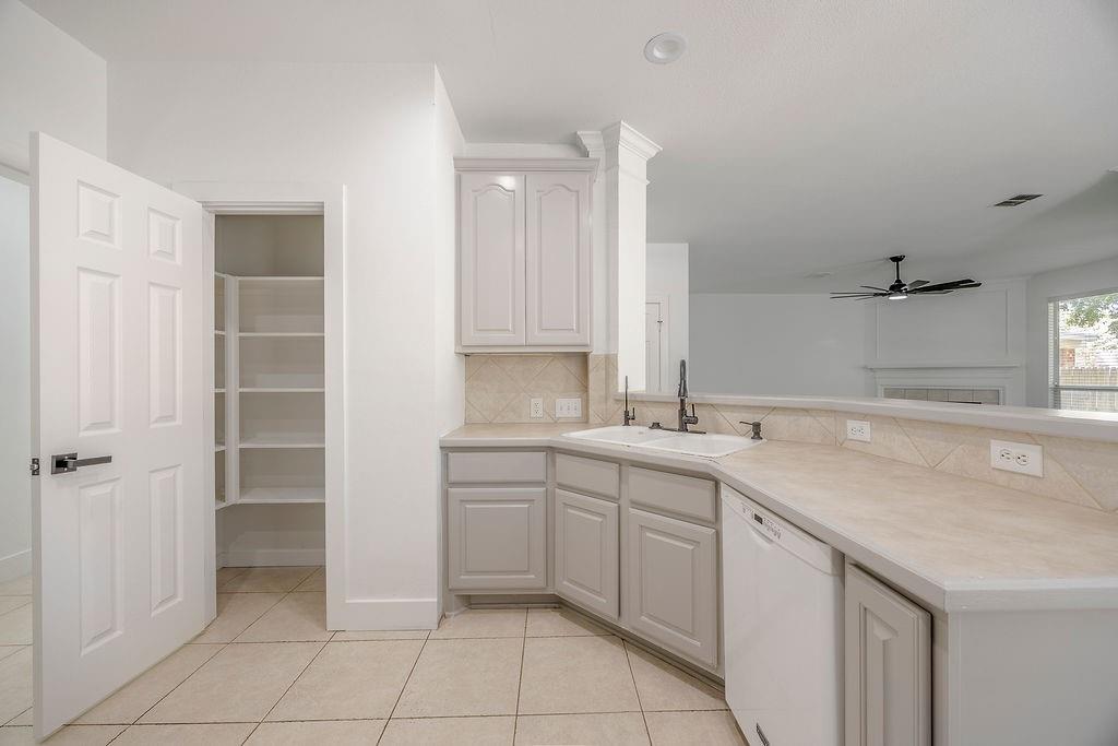 8508 Rock Creek Drive Property Photo 20