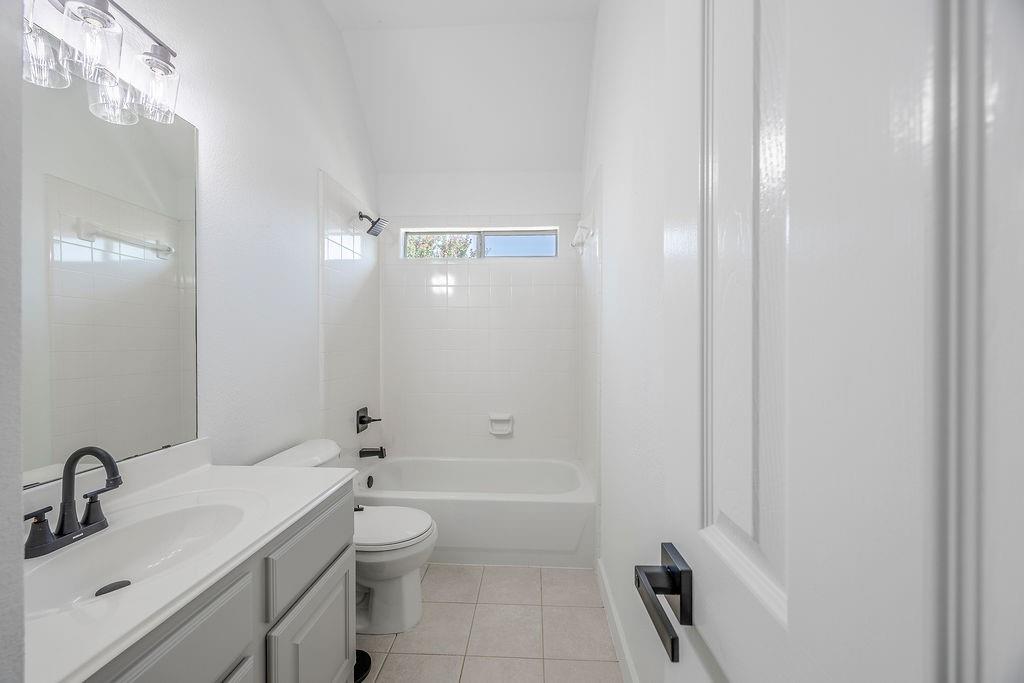 8508 Rock Creek Drive Property Photo 27