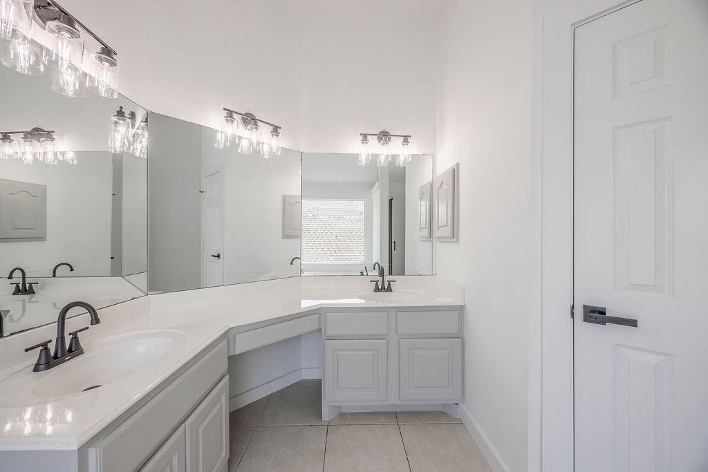 8508 Rock Creek Drive Property Photo 31