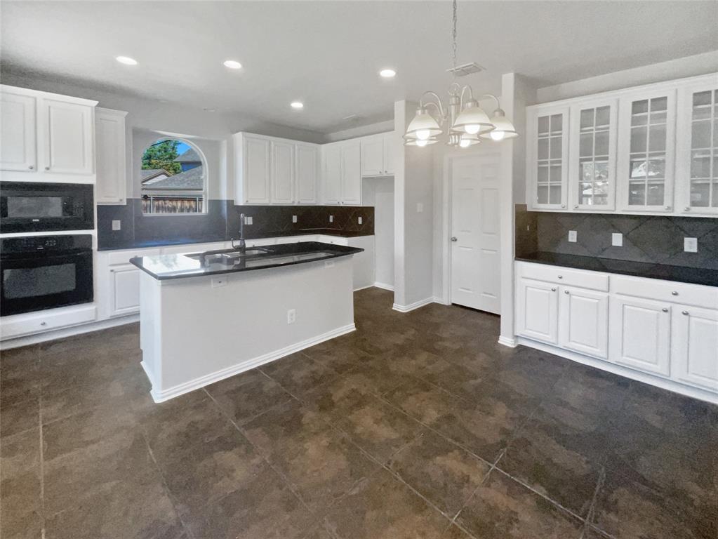 3304 Bright Star Way Property Photo 6