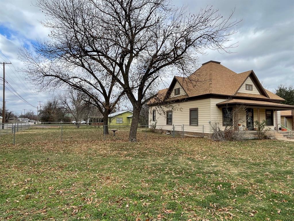 903 Plainview Road Property Photo 3