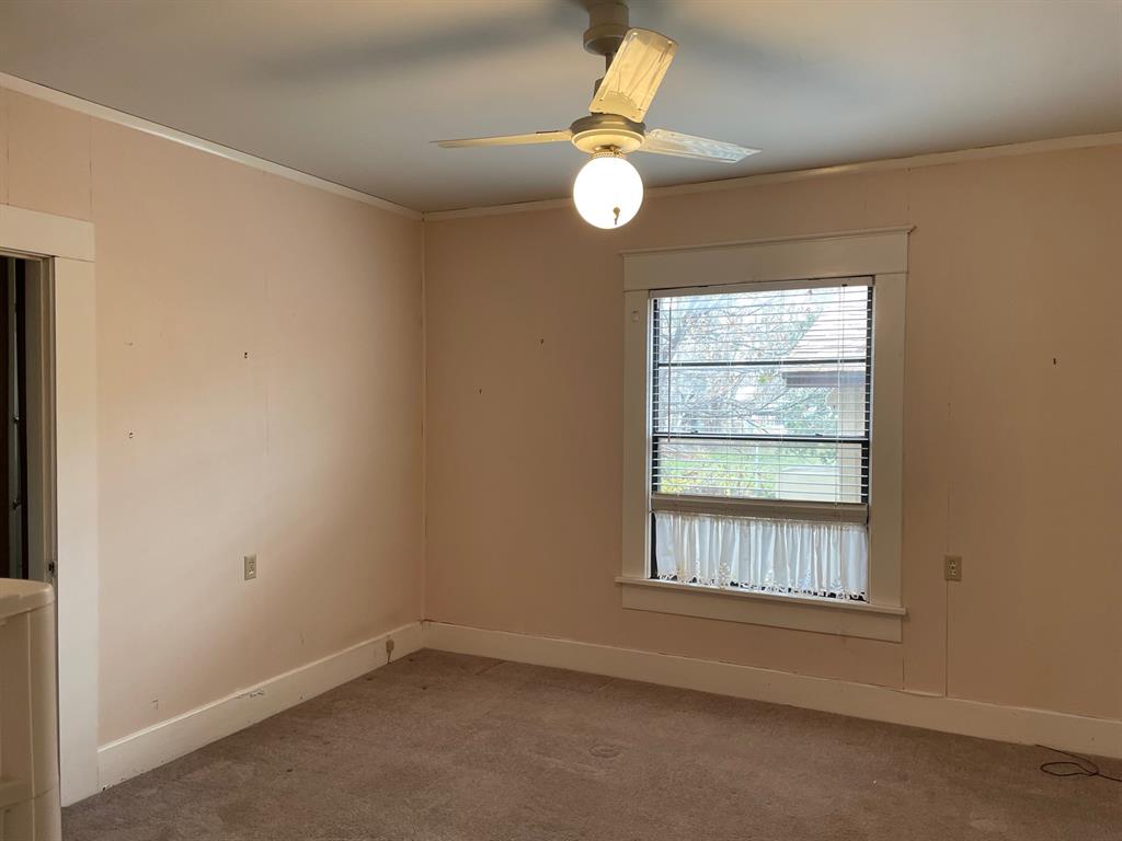 903 Plainview Road Property Photo 7