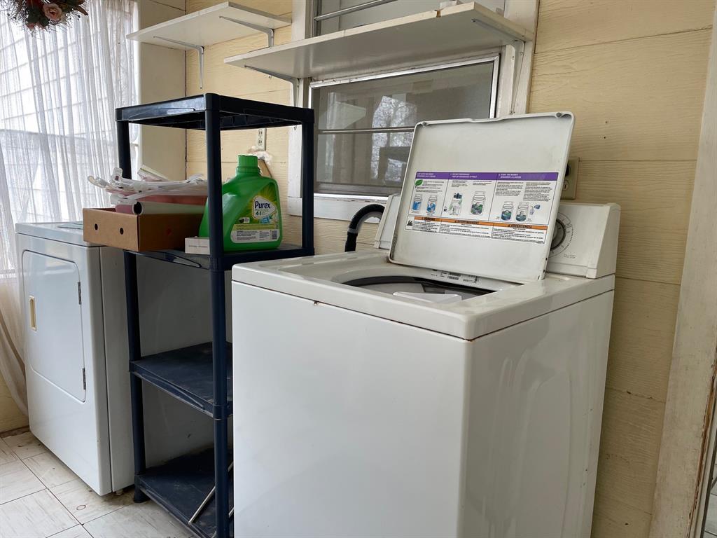 903 Plainview Road Property Photo 17