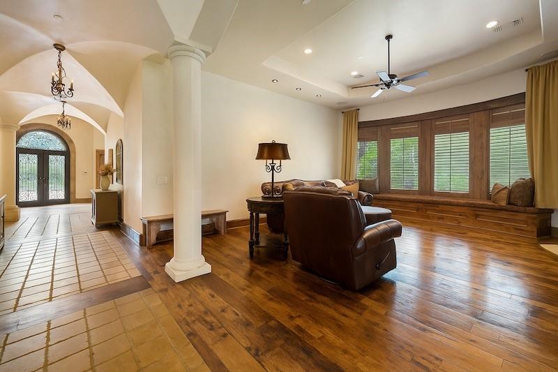 2115 Paradise Ranch Trail Property Photo 11