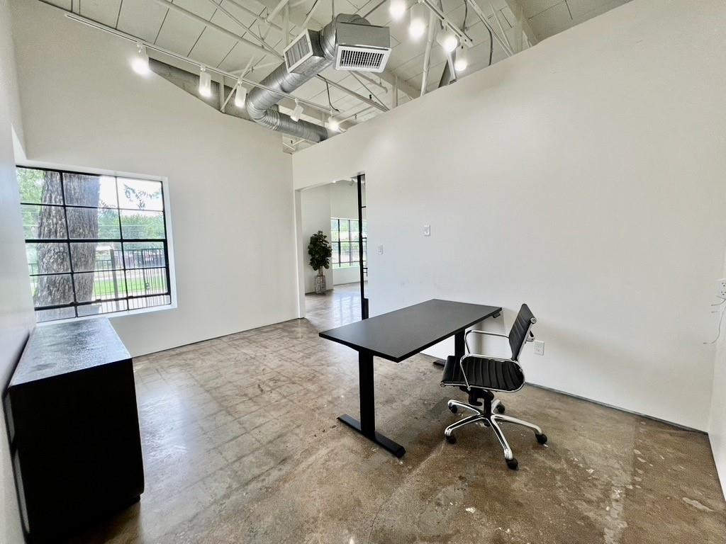 1208 S Riverfront Boulevard Property Photo 22