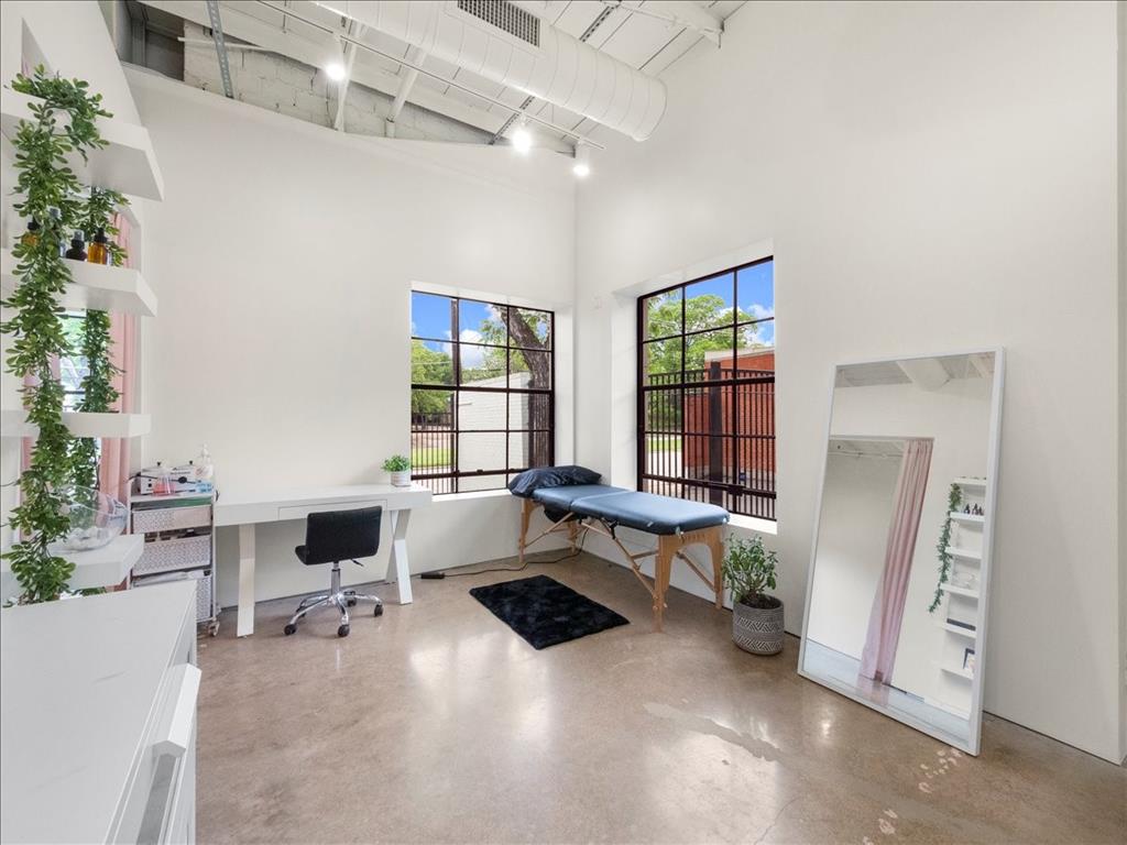 1208 S Riverfront Boulevard Property Photo 29