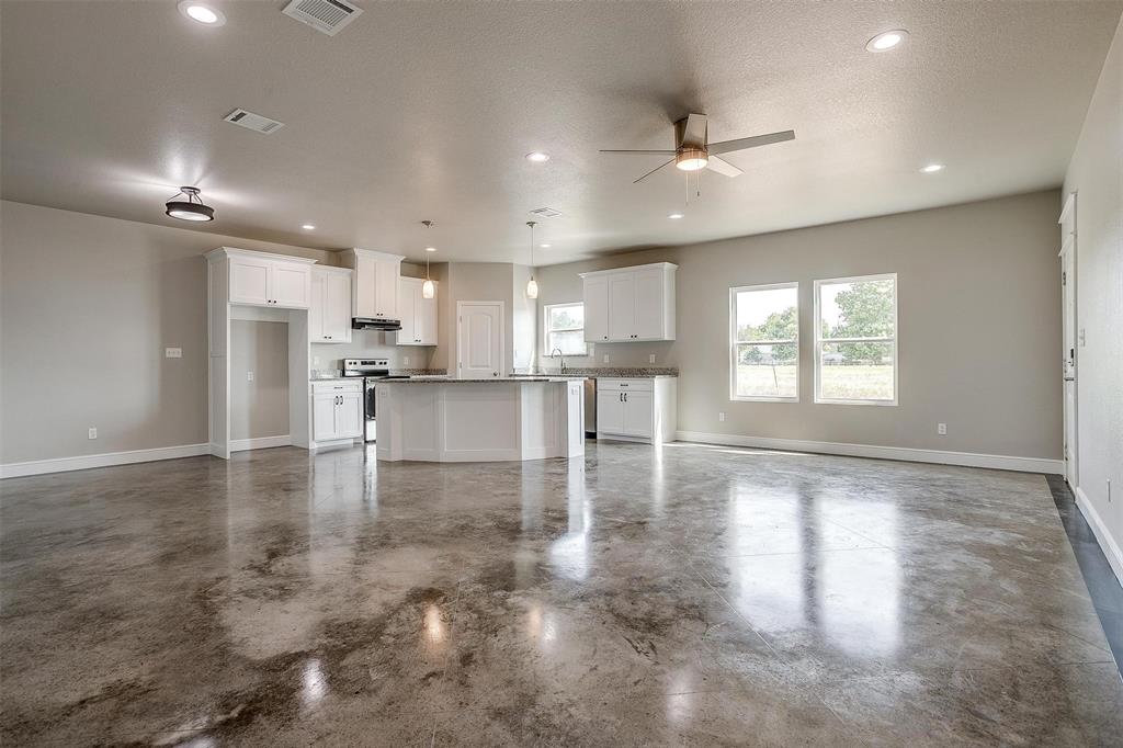 30 Frost Lane Property Photo 5