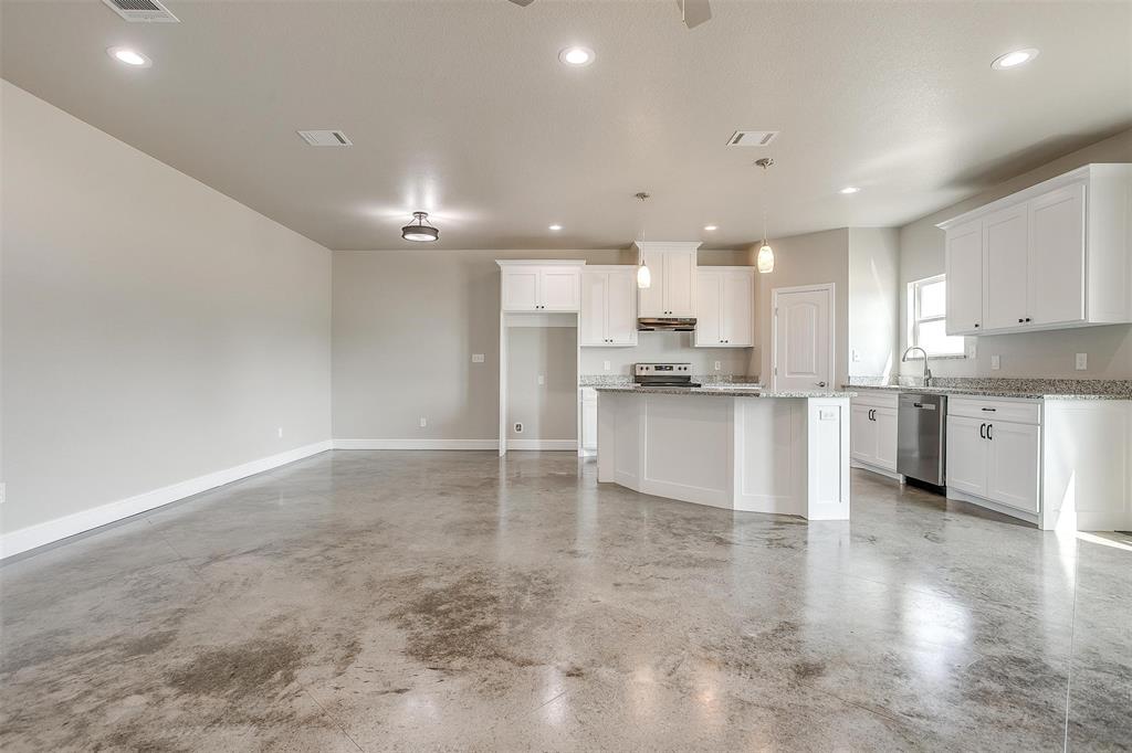 30 Frost Lane Property Photo 6