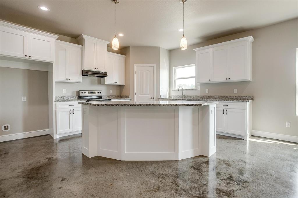 30 Frost Lane Property Photo 10